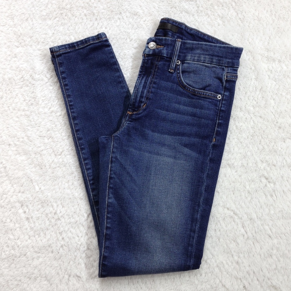 Joe's Flawless The Icon Skinny Jeans